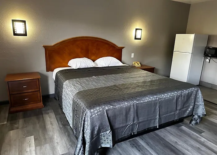 Sunpark Inn & Suites