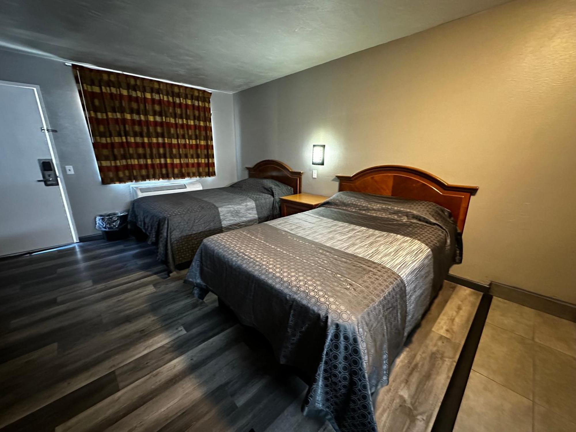 Motel Sunpark & 2*